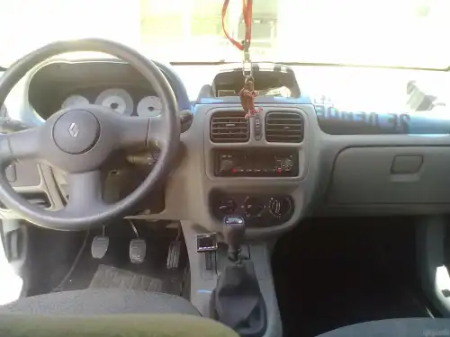 Renault Clio Hachback 07 precio rd4260,000