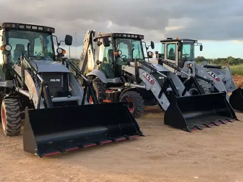 RetroExcavadoras 2024 motor cummins 4x4