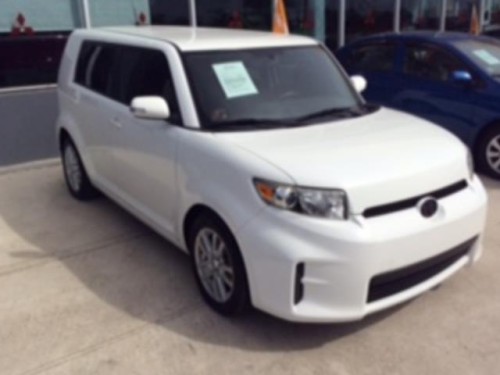 SCION XB 2011