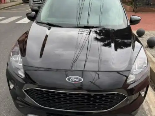  SE VENDE Ford Escape SEL 2020Clean carfax