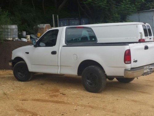 SE VENDE FORD 150 XL PICKUP