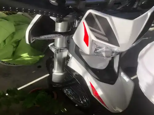 Se vende motocicleta loncin 250cc 2023