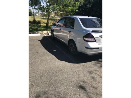 Se Vende Nissan VERSA 2010