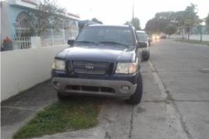 Se vende ford explorer sport track 2001