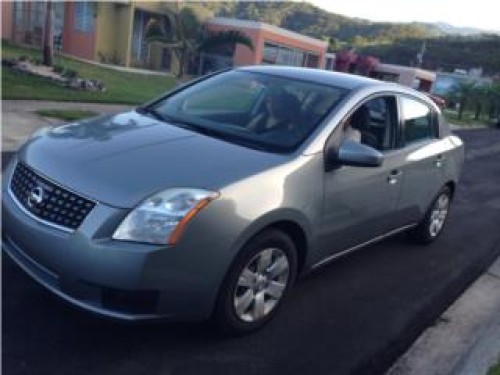 Sentra 2007 gris unico dueÃ±o poco millaje