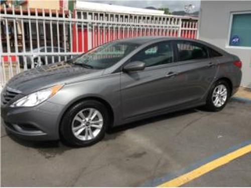 Sonata 2013$349.00 mensual con seguro