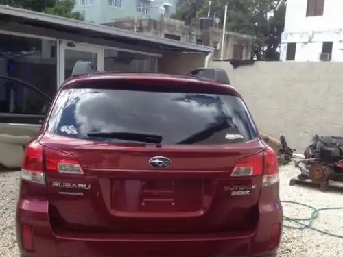Subaru Outback  2011