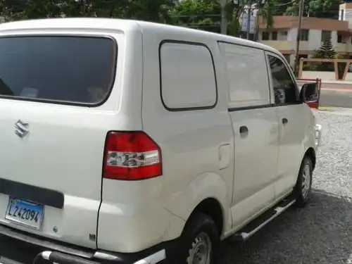 Suzuki APV  2009