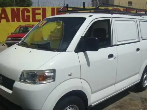 Suzuki APV  2010