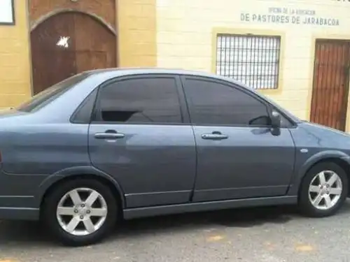 Suzuki Aerio  2006