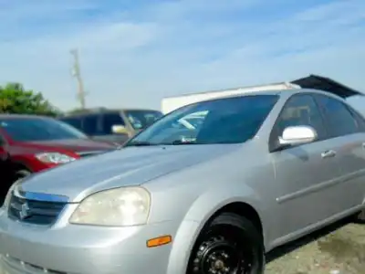 Suzuki Forenza  2007