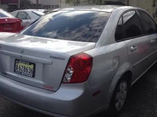 Suzuki Forenza  2007