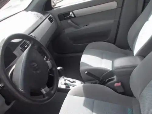 Suzuki Forenza  2007