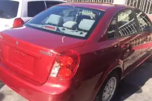 Suzuki Forenza  2008