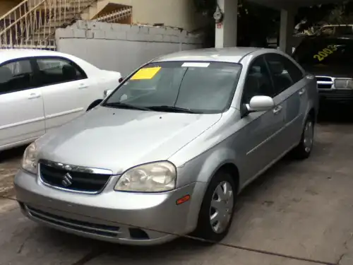 Suzuki Forenza 2006