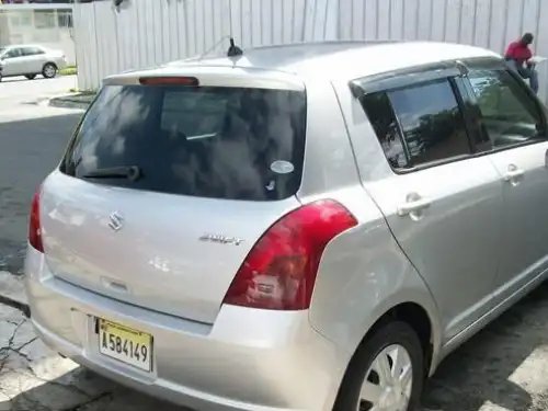 Suzuki Swift  2005