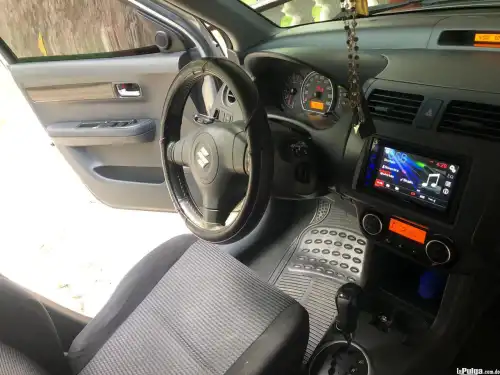 Suzuki Swift 2010 