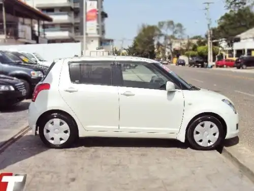 Suzuki Swift 2010