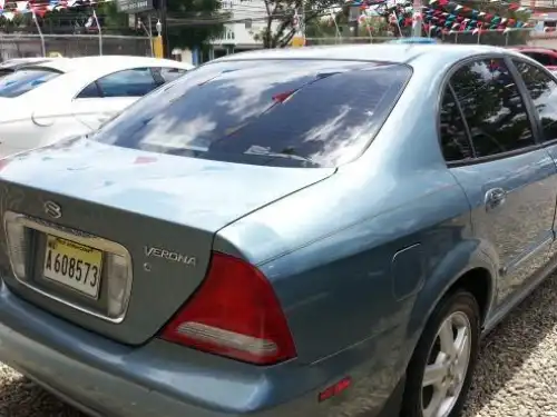 Suzuki Verona  2005
