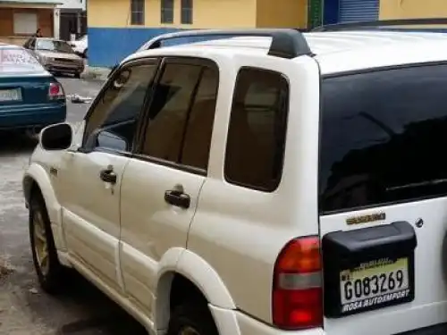 Suzuki grand vitara 2000 limited, blanca 
