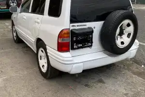 Suzuki vitara 2000
217000 negociable