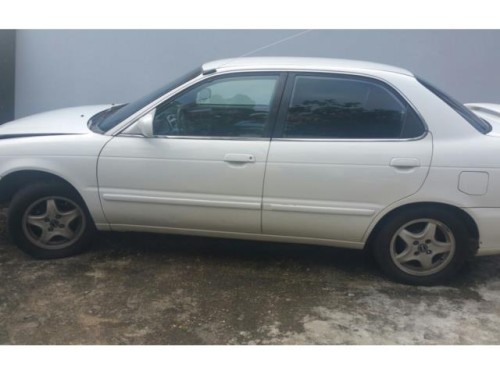 Suzuki Baleno 2002 automatico