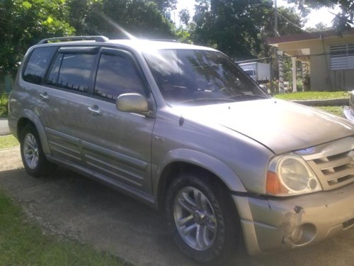 Suzuki XL7 2005 $2000 por mudanza a USA