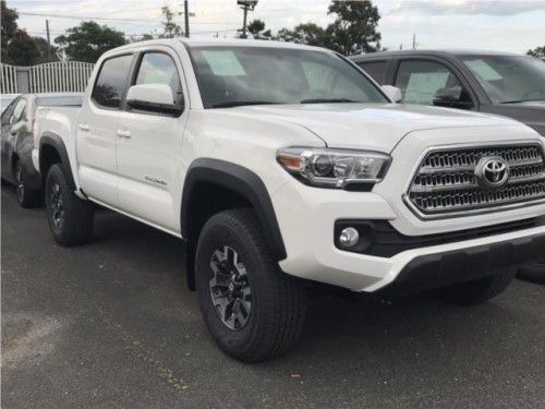 TACOMA TRD OFF ROAD 4x4 BLANCA