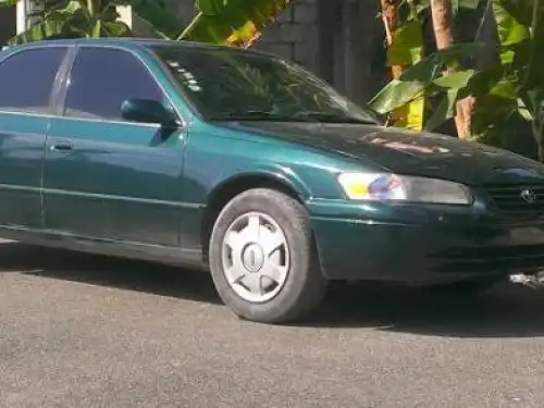 TOYOTA CAMRY 2001 1992 en exelente condiciones 