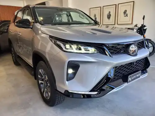 TOYOTA FORTUNER DIAMOND