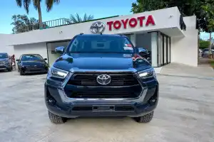 TOYOTA HILUX LIMITED 2023