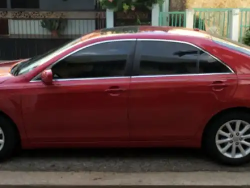TOYOTA camry xle 2010 rojo vino