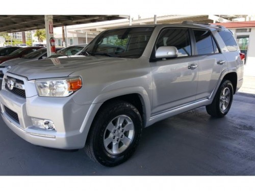 TOYOTA 4RUNNER SR-5 2013