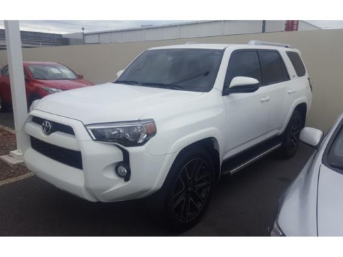 TOYOTA 4RUNNER SR5 CON AROS