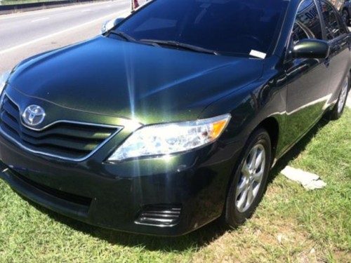 TOYOTA CAMRY LE 2011 AUT. VERDE COMO NUEVO