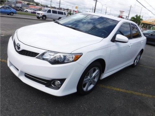 TOYOTA CAMRY SE 2014IMPORTDADO