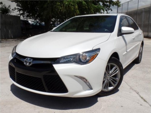 TOYOTA CAMRY SE 2016 WOWBLANCO PERLA 