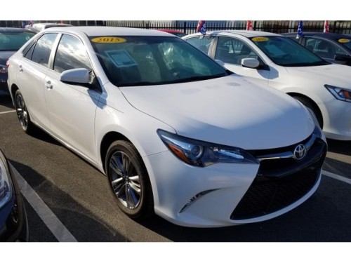 TOYOTA CAMRY SE 2016