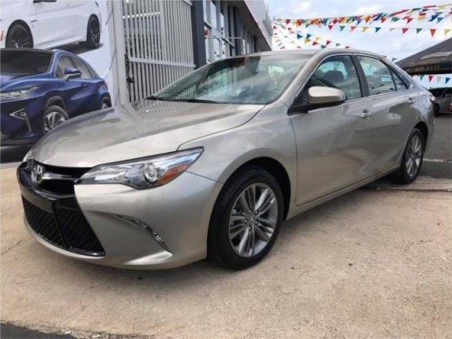 TOYOTA CAMRY SE 2016