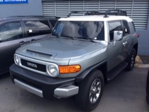 TOYOTA FJ CRUISER 2011 ACEPTO OFERTASLIQUIDACION