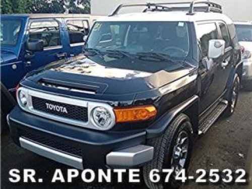 TOYOTA FJ CRUISER TRD 2012, INMACULADA