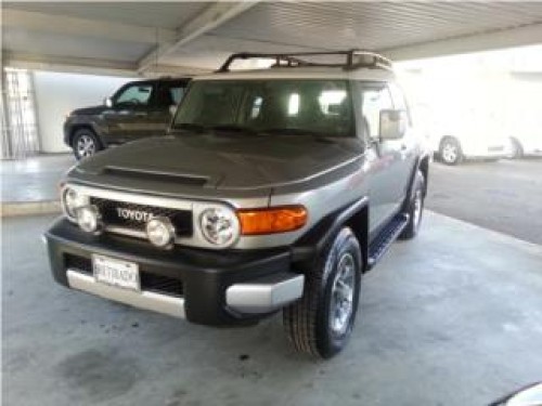 TOYOTA FJ Cruiser 2011