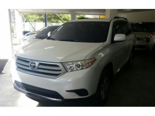 TOYOTA HIGHLANDER 2011