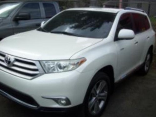 TOYOTA HIGHLANDER LIMITED 2011