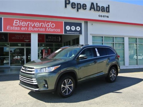 TOYOTA HIGHLANDER XLE 2017REDISEÃ±ADA 