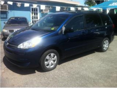 TOYOTA SIENNA CE 2005