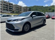 TOYOTA SIENNA LE HYBRID 2023