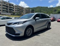 TOYOTA SIENNA LE HYBRID 2023