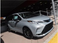 TOYOTA SIENNA XSE HYBRID 2024 EQUIPADA