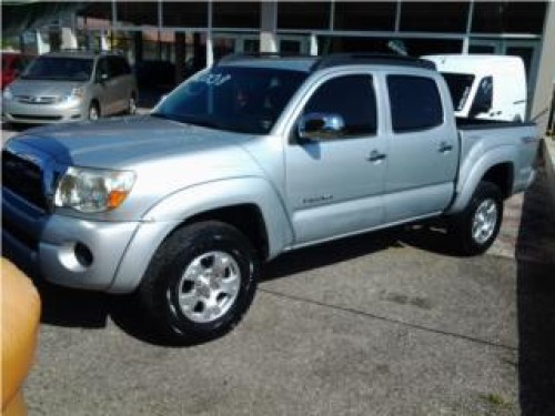 TOYOTA TACOMA 2008 POCO MILLAJE LLAMA